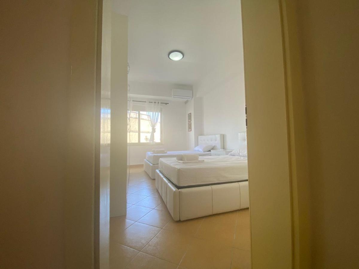 Nicole Apartments Rental Durrës Eksteriør bilde
