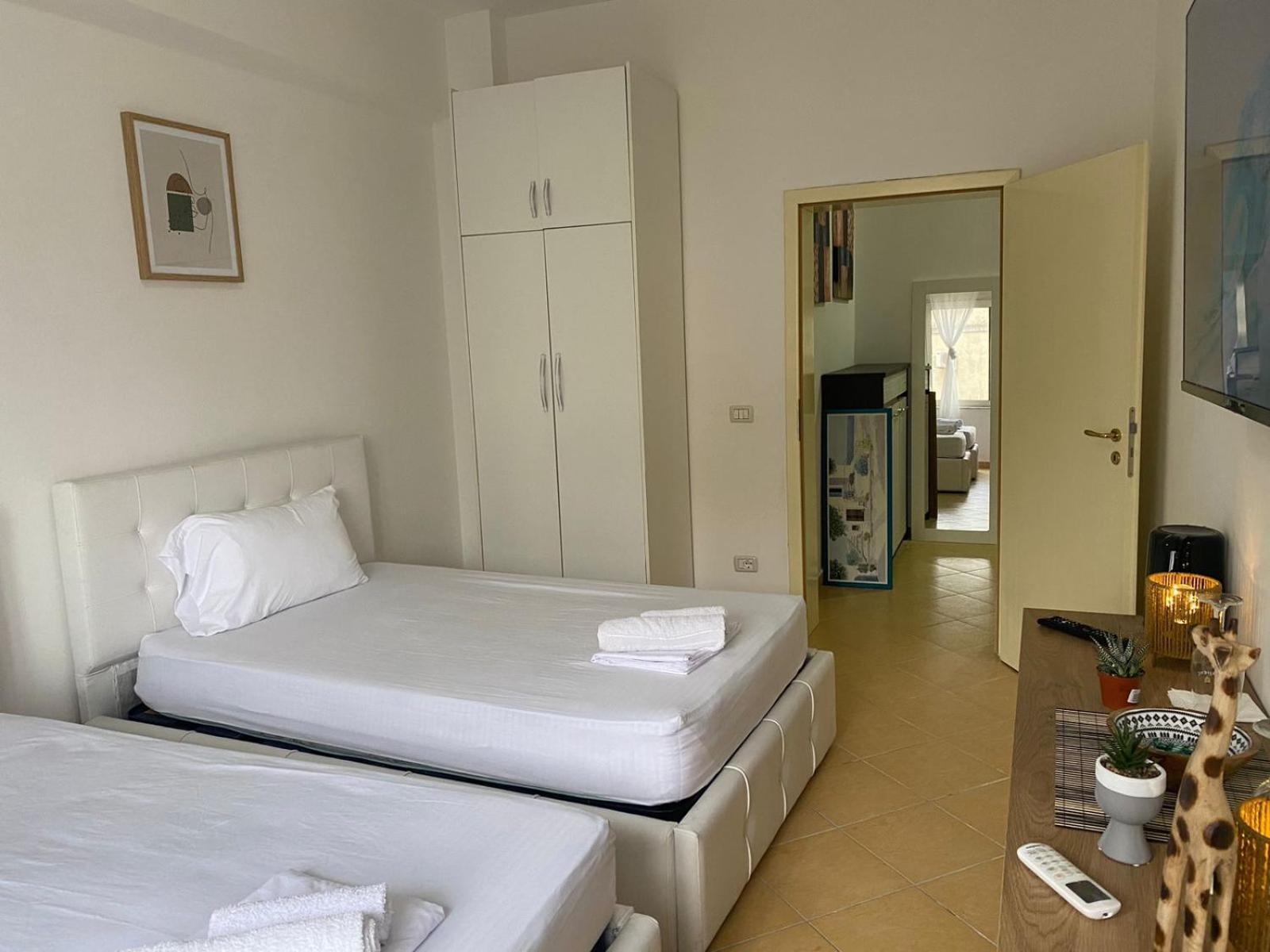 Nicole Apartments Rental Durrës Eksteriør bilde